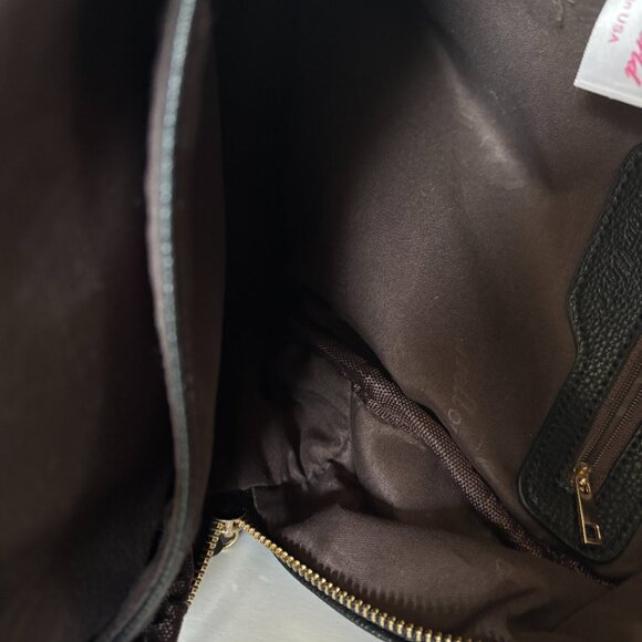 Black Backpack, Vegan Leather, Like new - Picture 4 of 4